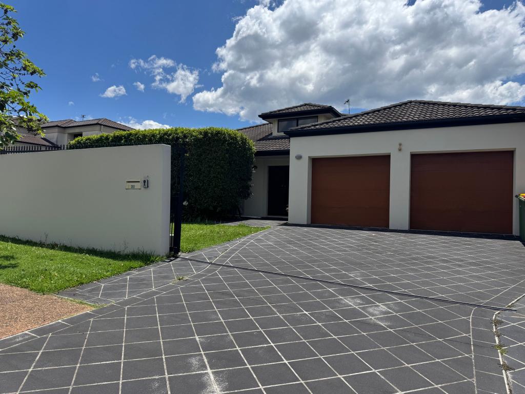 30 Lancewood Cct, Robina, QLD 4226