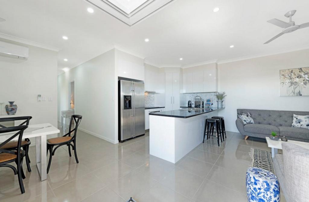 2/7 Remy Ct, Avoca, QLD 4670