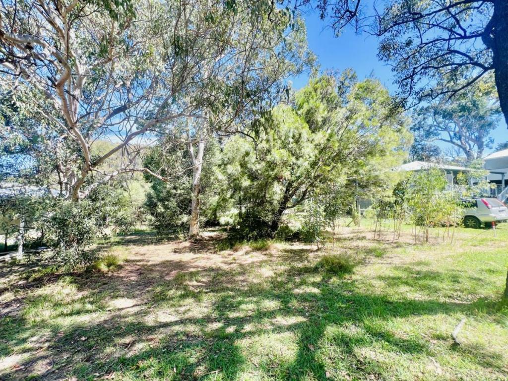 26 Warama St, Macleay Island, QLD 4184