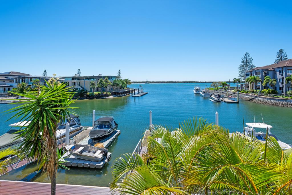 6/27-29 Madang Cres, Runaway Bay, QLD 4216