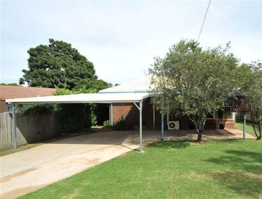 11 Mooney St, Harlaxton, QLD 4350