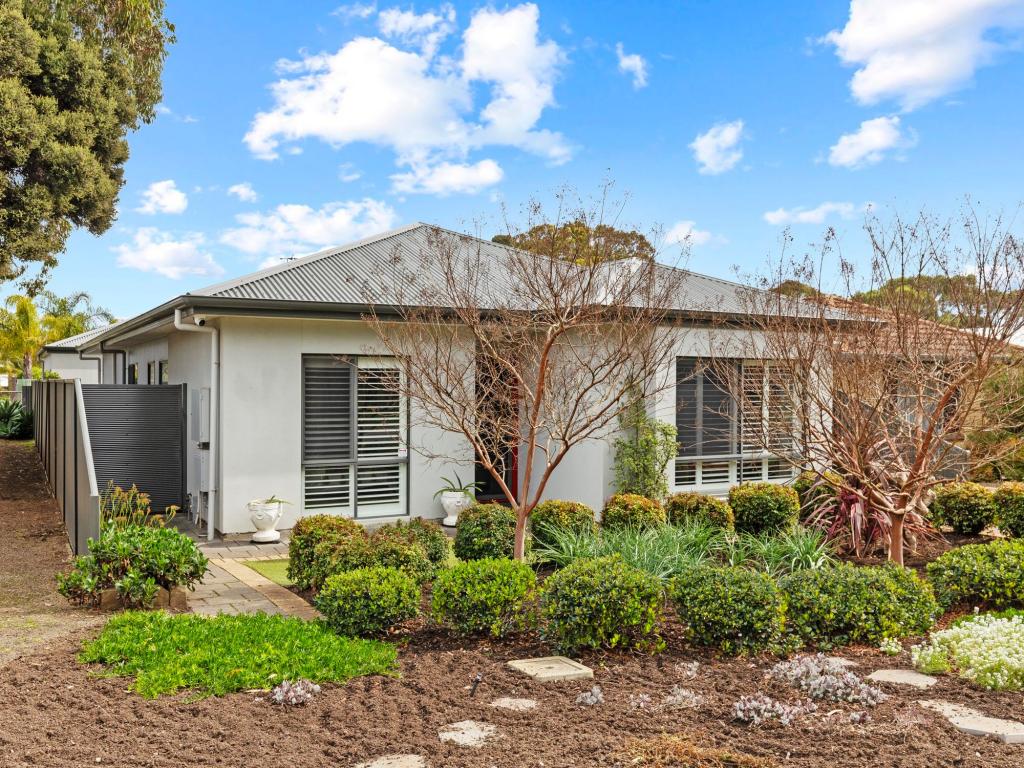 1a Bluegum Rd, Morphett Vale, SA 5162