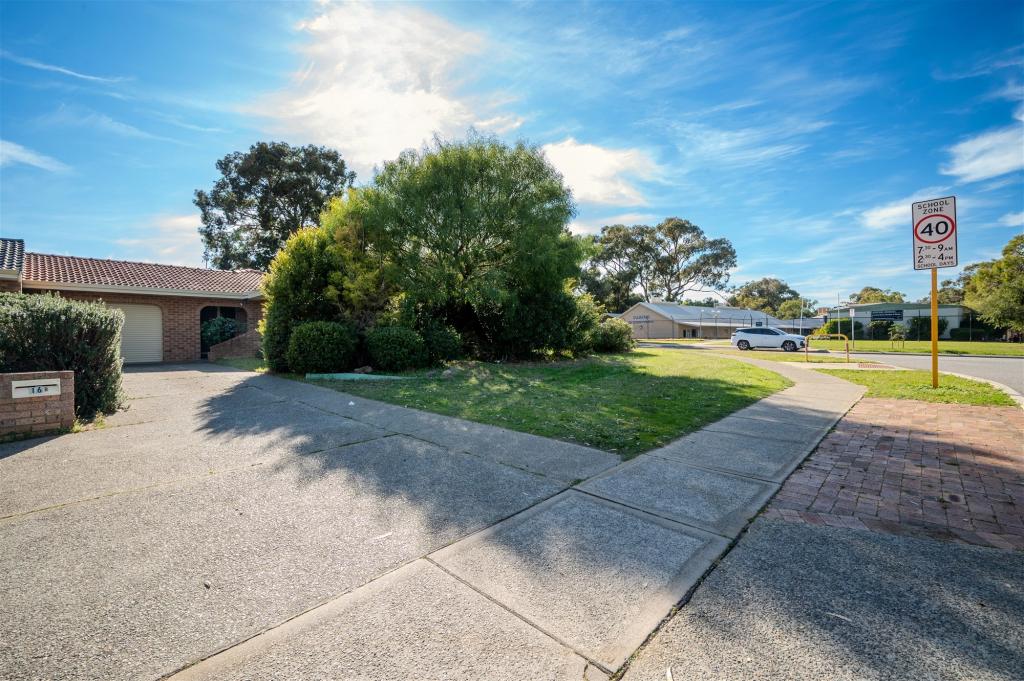 18 Golders Green Lane, Kingsley, WA 6026