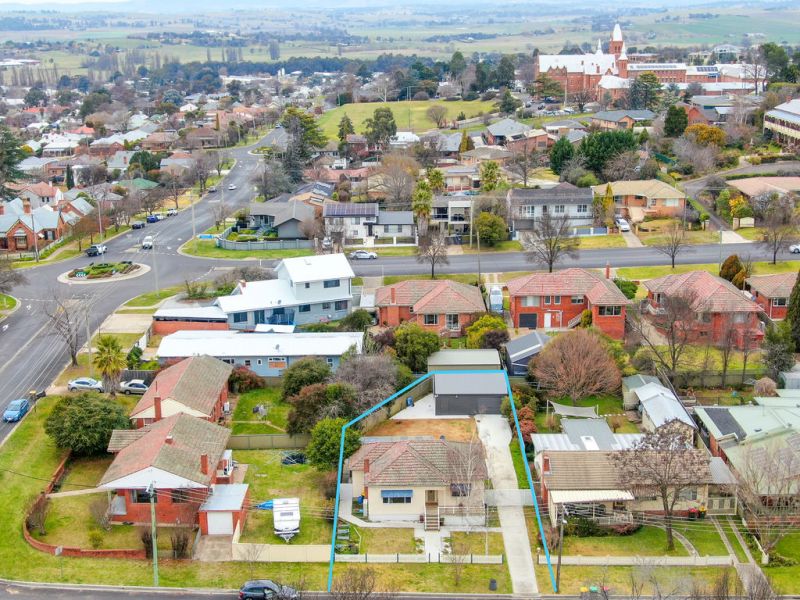 2 Furness St, Bathurst, NSW 2795