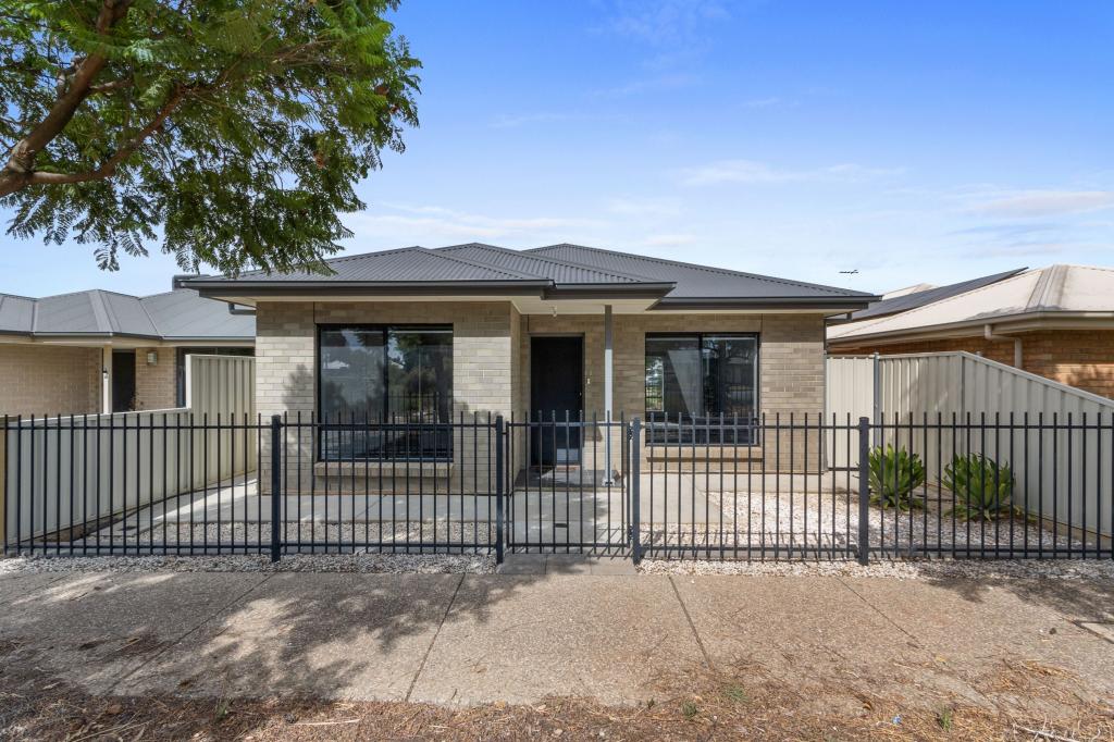 3 ALMANDINE LANE, MUNNO PARA WEST, SA 5115