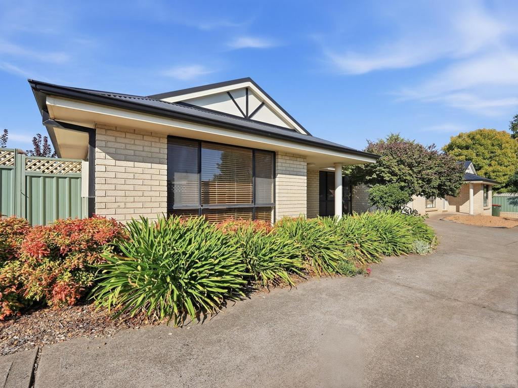 2/111 Autumn St, Orange, NSW 2800