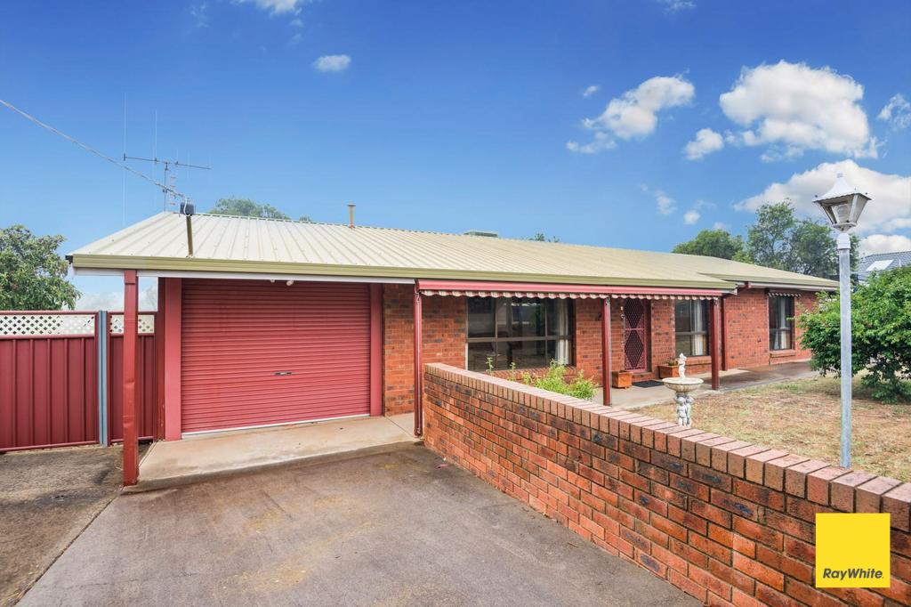 25 Hill St, Kangaroo Flat, VIC 3555
