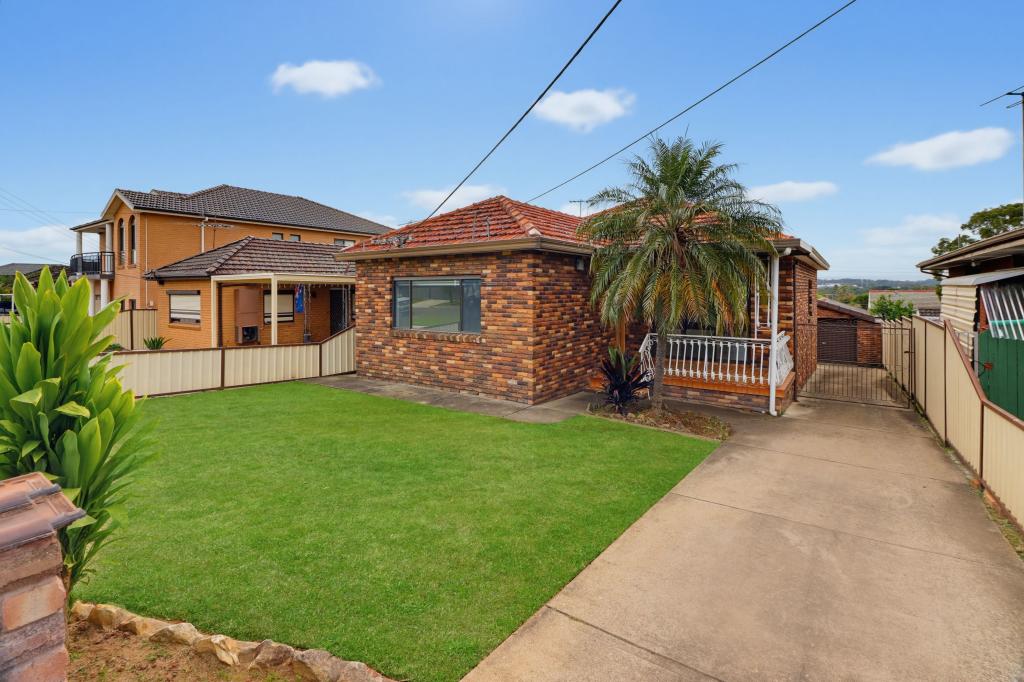 7 Rowley St, Smithfield, NSW 2164