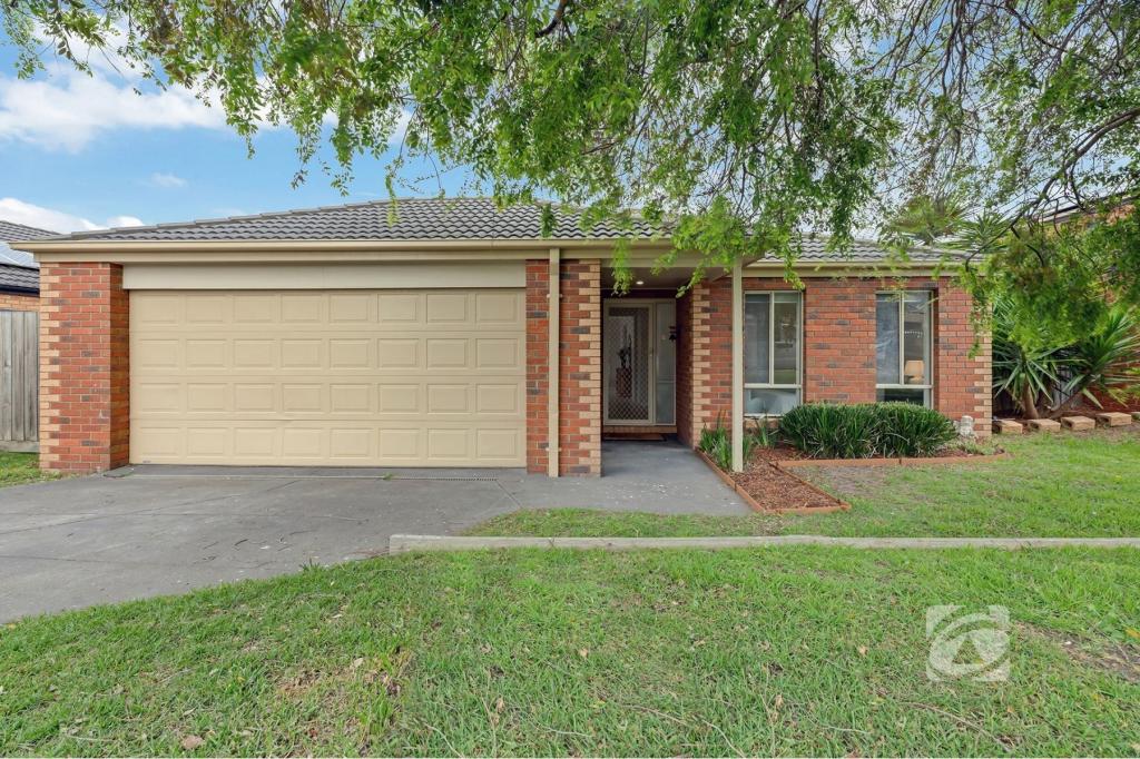 11 Hanrahan Wynd, Lynbrook, VIC 3975