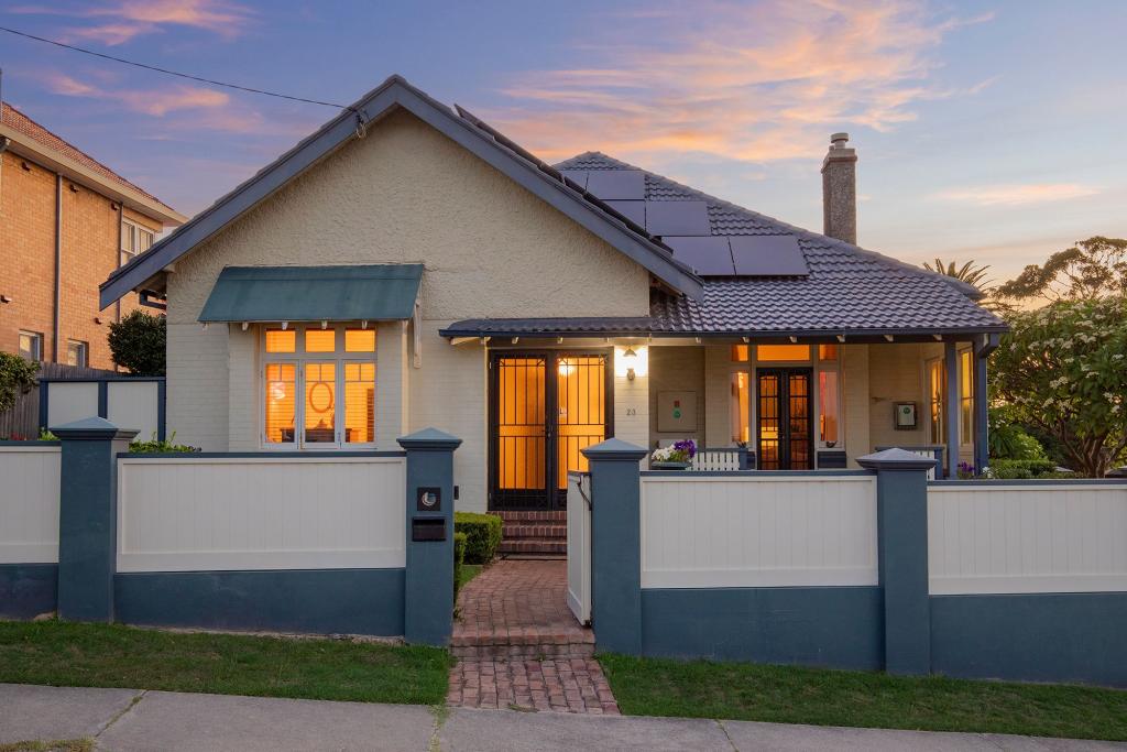 23 Anzac Pde, The Hill, NSW 2300