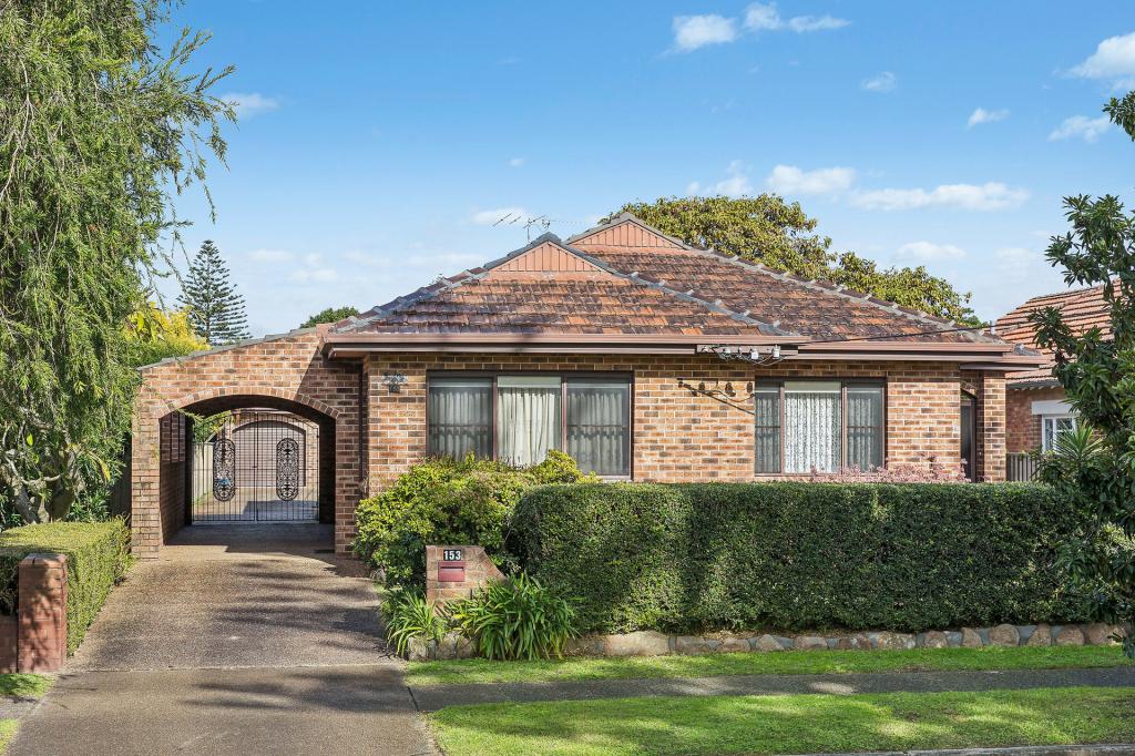 153 Parkway Ave, Hamilton South, NSW 2303