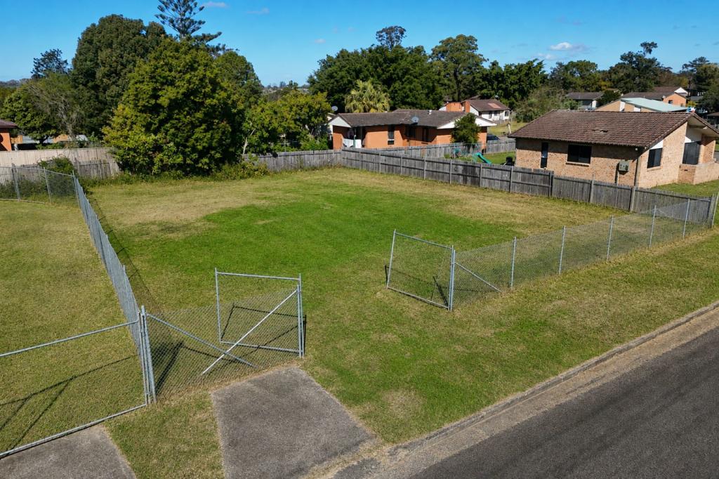 2a Gordon Nixon Ave, West Kempsey, NSW 2440