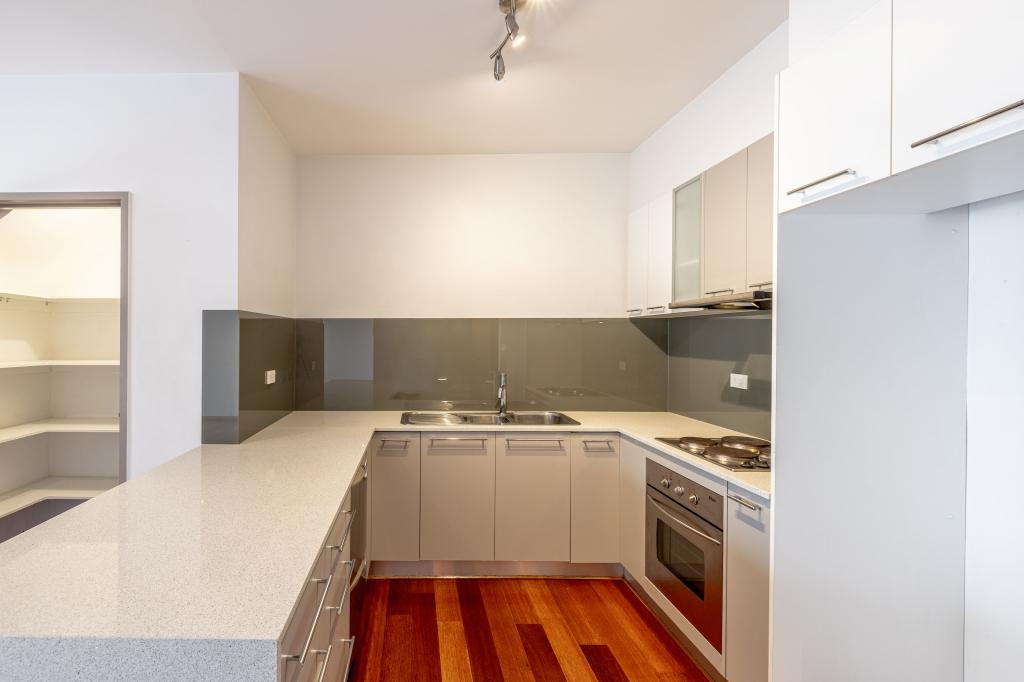 2/100-104 Poath Rd, Hughesdale, VIC 3166