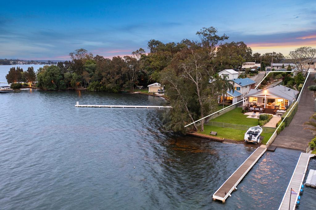 62 Gordon Ave, Summerland Point, NSW 2259