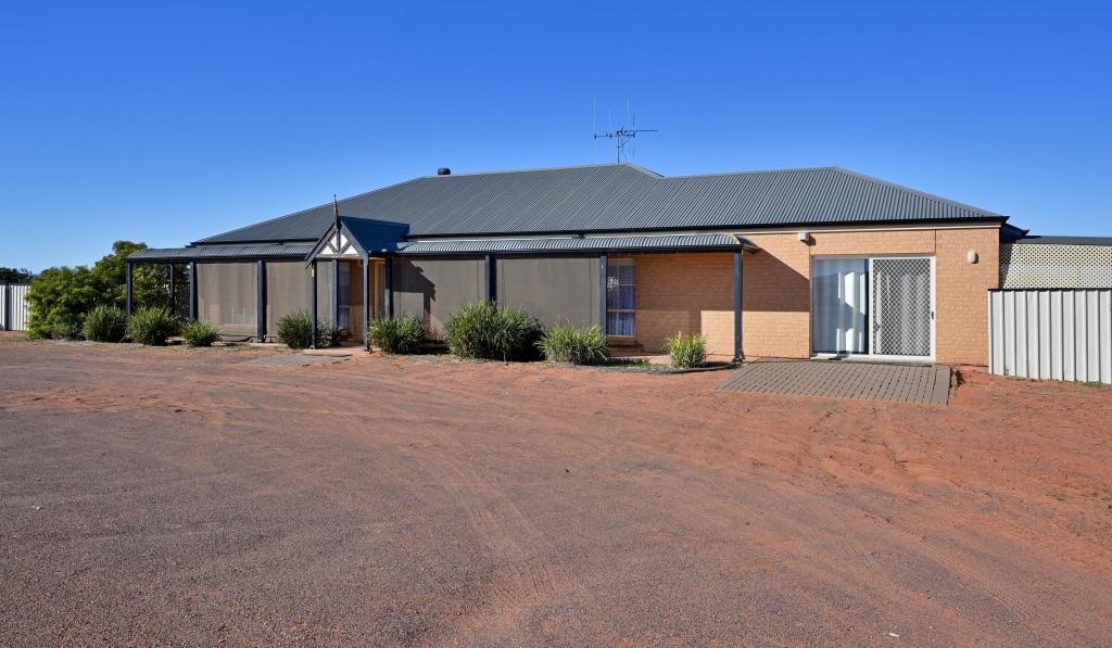 64 Kittel St, Port Augusta West, SA 5700