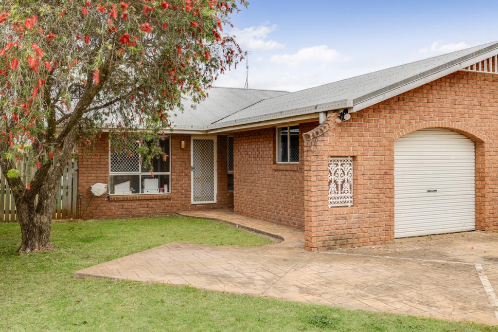 1/3 Gabrielle St, Kearneys Spring, QLD 4350