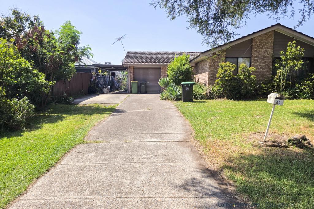 19 MERINDA PL, BONNYRIGG, NSW 2177