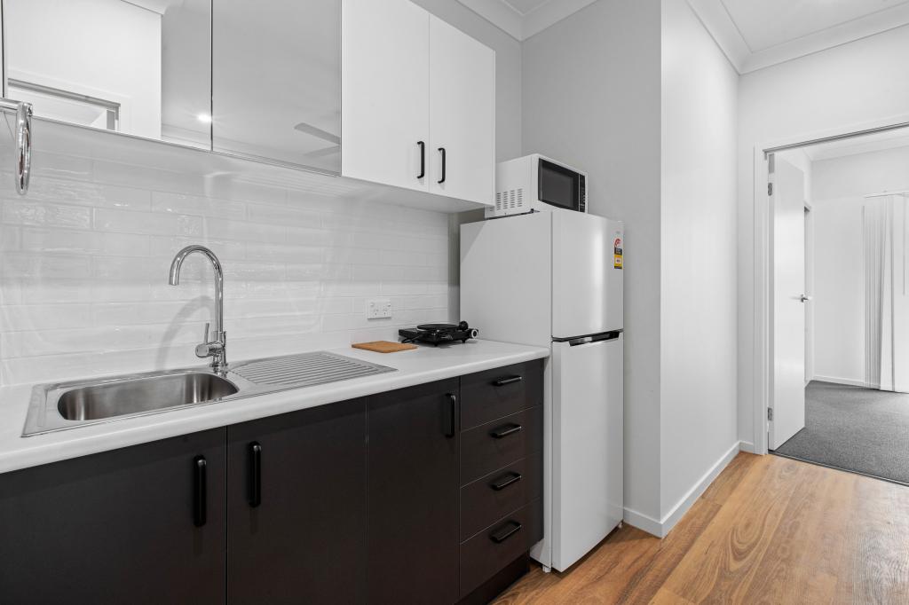 4/87 Southwick St, Wynnum, QLD 4178