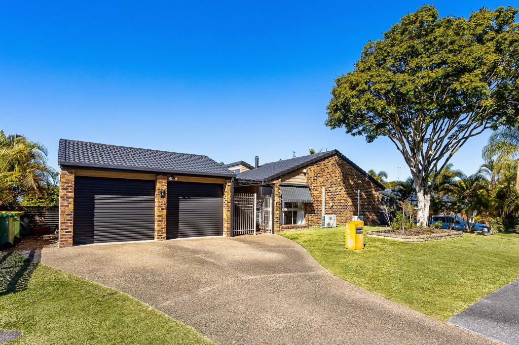 8 Armstrong Way, Highland Park, QLD 4211