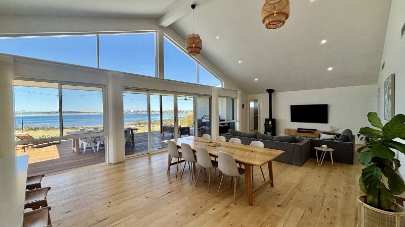 11 Loveshack Rte, Streaky Bay, SA 5680