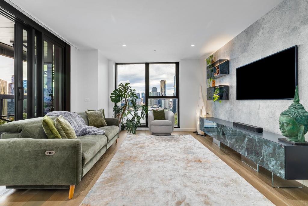 2101/201 Normanby Rd, Southbank, VIC 3006