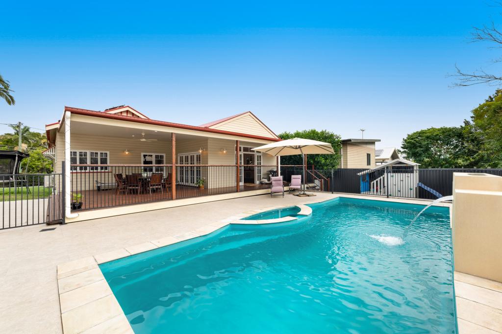 42 Macrossan Ave, Norman Park, QLD 4170