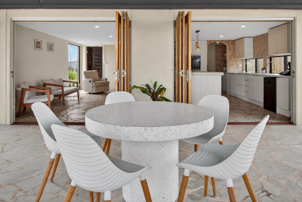 12594 Bruce Hwy, Hamilton Plains, QLD 4800