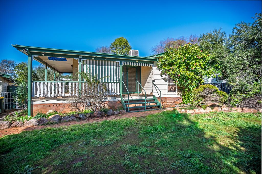 27 Craft Cres, Condobolin, NSW 2877