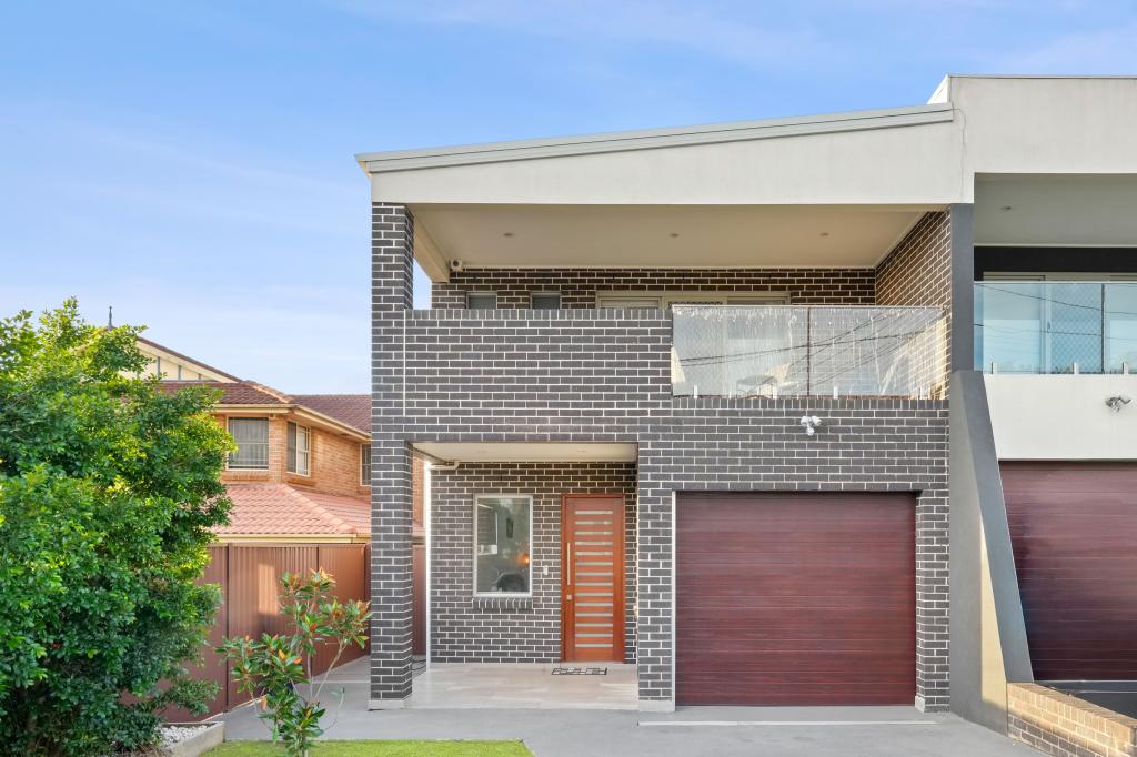 1 Cardigan Rd, Greenacre, NSW 2190
