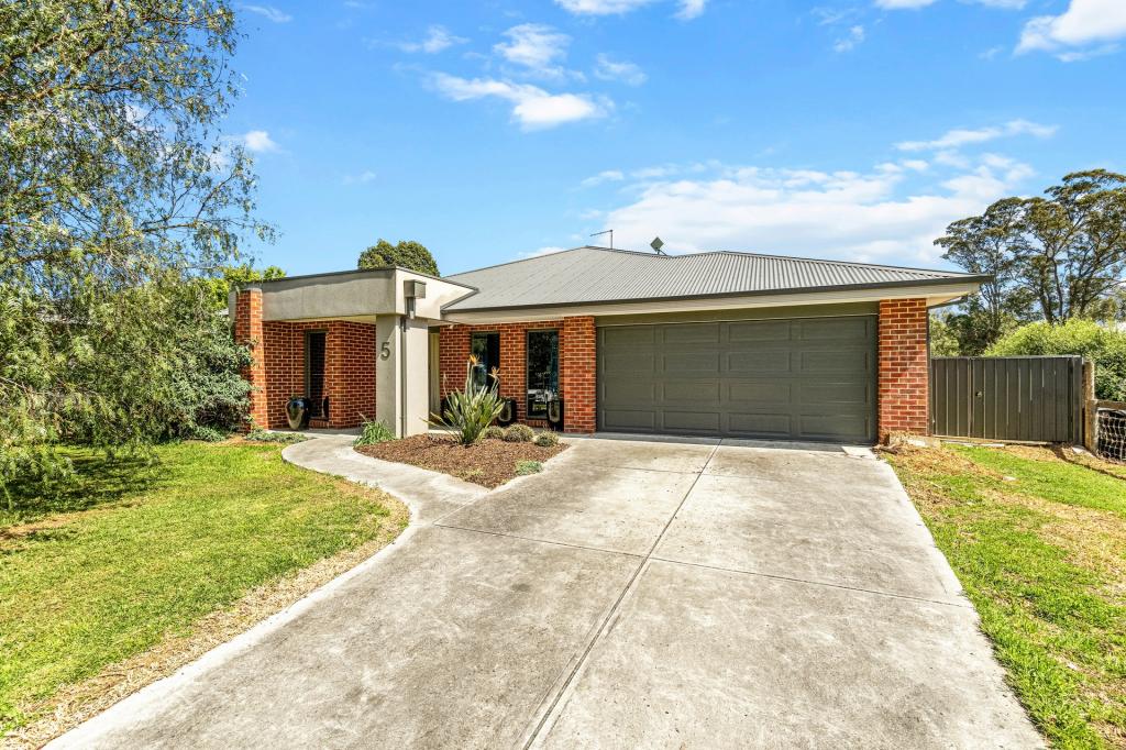 5 VICTORIA ST, TOONGABBIE, VIC 3856