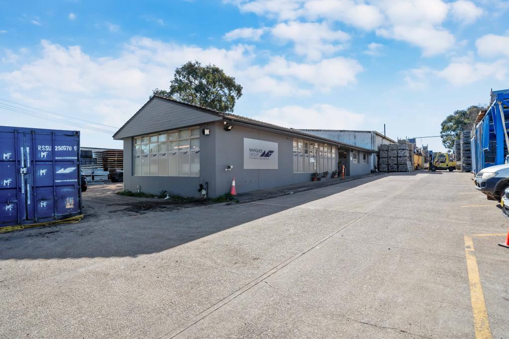 37 Pavesi St, Smithfield, NSW 2164