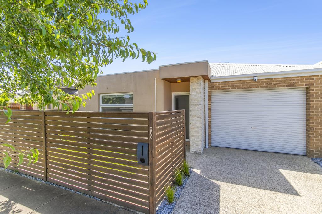 200 Heyers Rd, Grovedale, VIC 3216