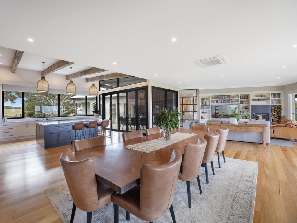 63 ANDERSONS RD, TOWER HILL, VIC 3283