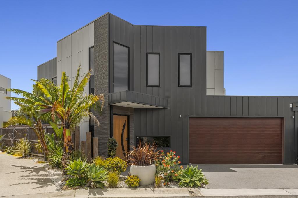 18 Bayview Tce, Torquay, VIC 3228
