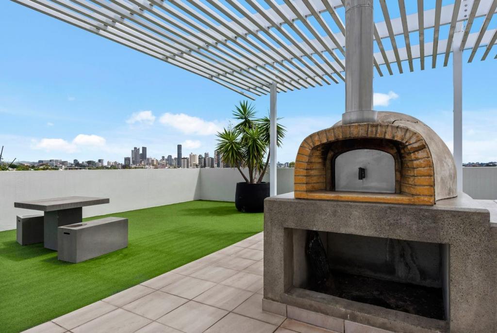 108/283 Logan Rd, Stones Corner, QLD 4120