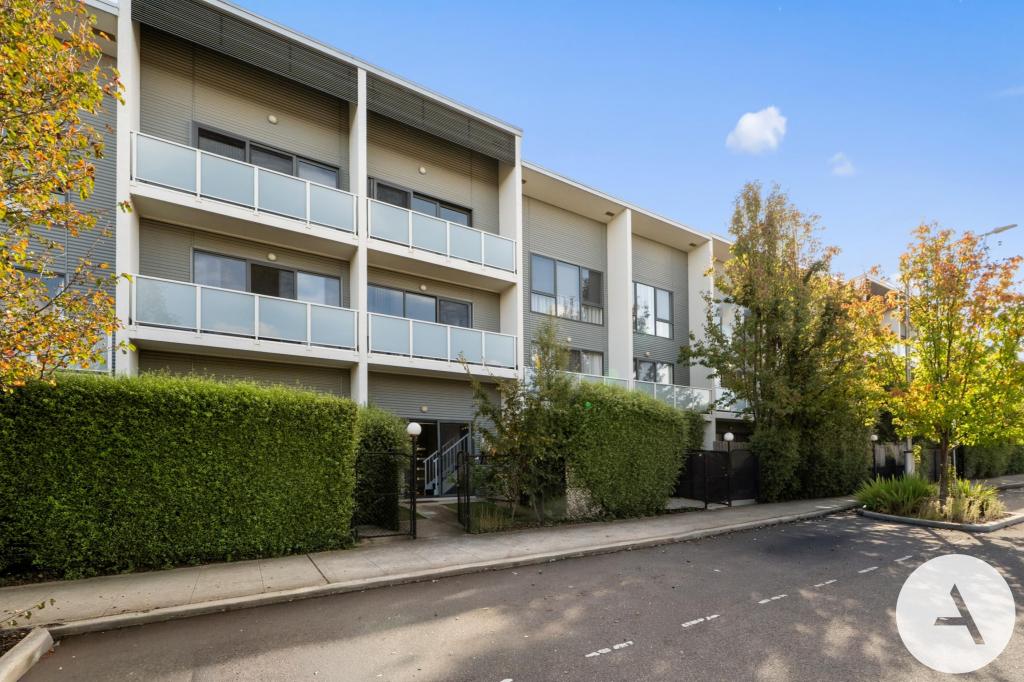 8/40 Henry Kendall St, Franklin, ACT 2913