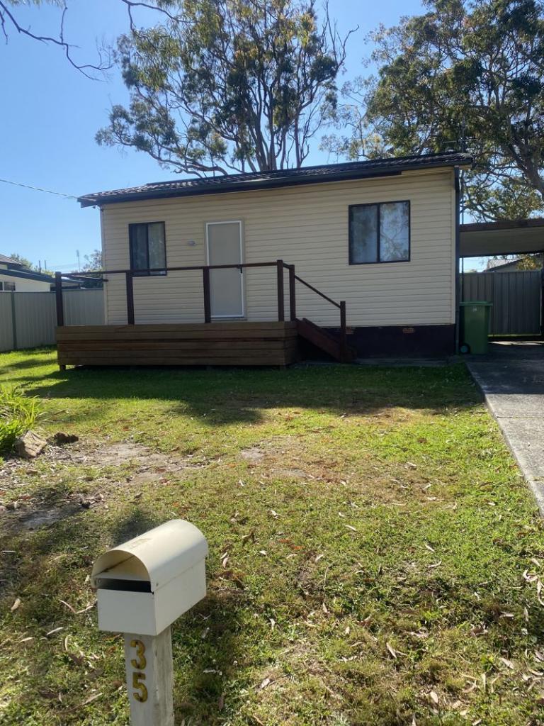35 Mckellar Bvd, Blue Haven, NSW 2262