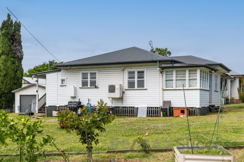 4 Underwood Cres, Harristown, QLD 4350