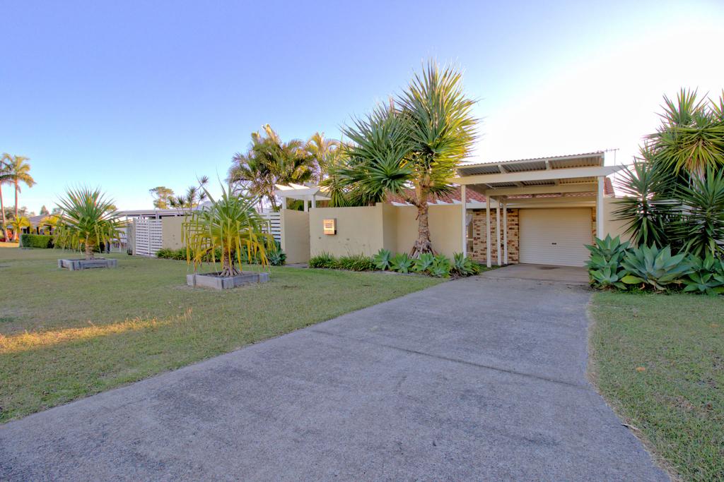 5 DOUGAN ST, POINT VERNON, QLD 4655