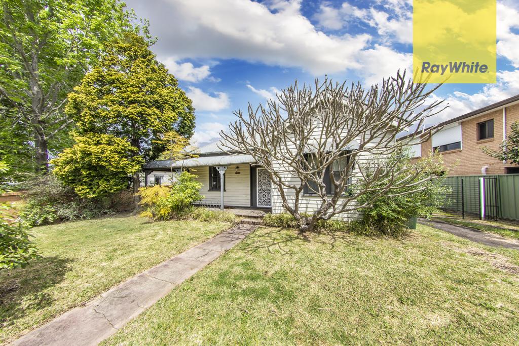 4 Lombard St, Northmead, NSW 2152