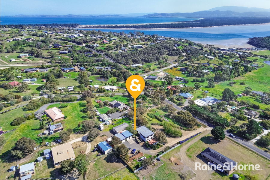 8 Wards Ave, Lewisham, TAS 7173