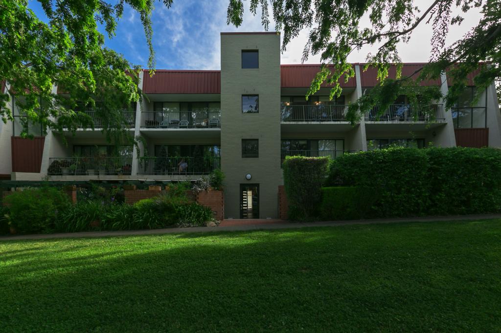 37/10 Ovens St, Griffith, ACT 2603