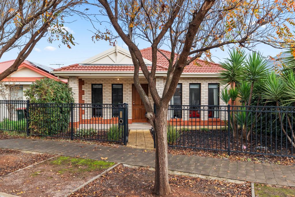 8 Admiral Pde, Munno Para, SA 5115