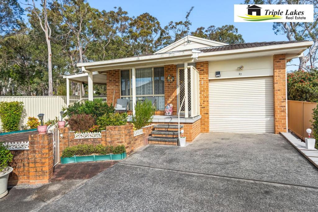 97 Yeramba Rd, Summerland Point, NSW 2259