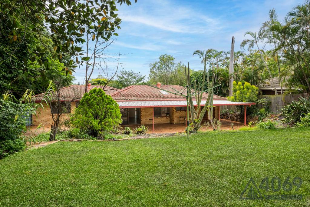 49 Mazzard St, Bellbowrie, QLD 4070