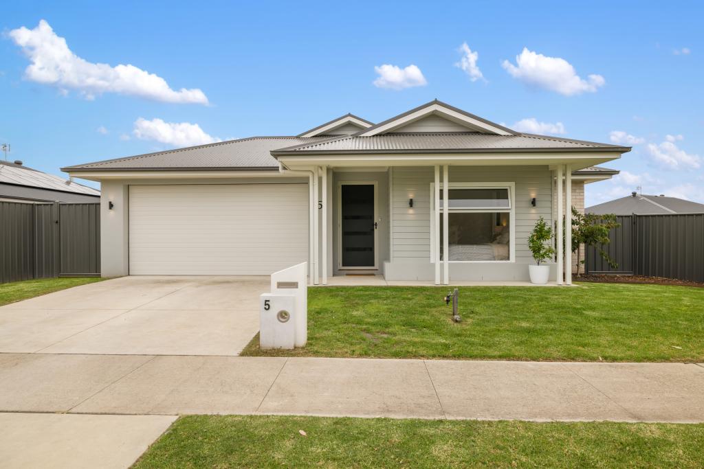 5 Warnock Way, Stratford, VIC 3862