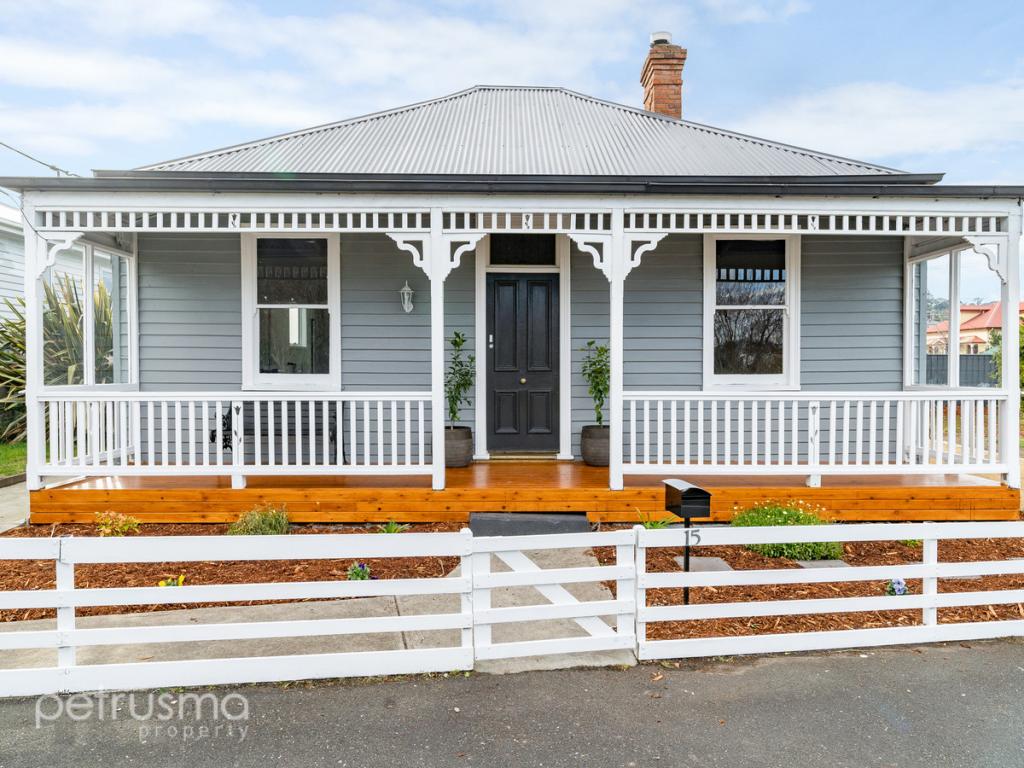 15 Nelumie St, Lindisfarne, TAS 7015
