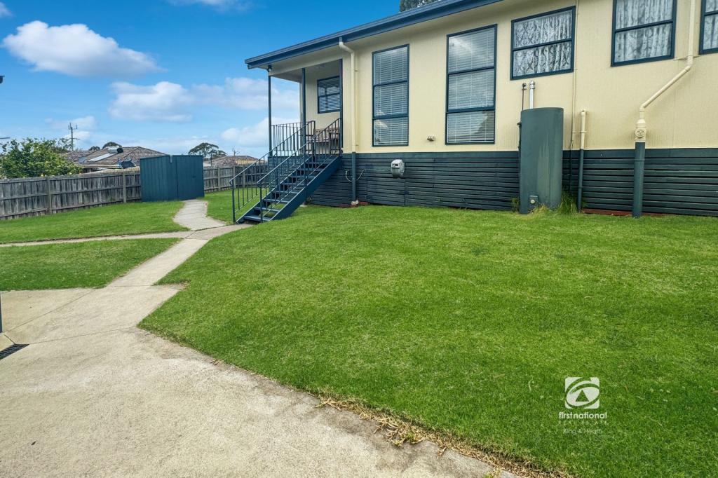 17 Archer Ct, Lakes Entrance, VIC 3909