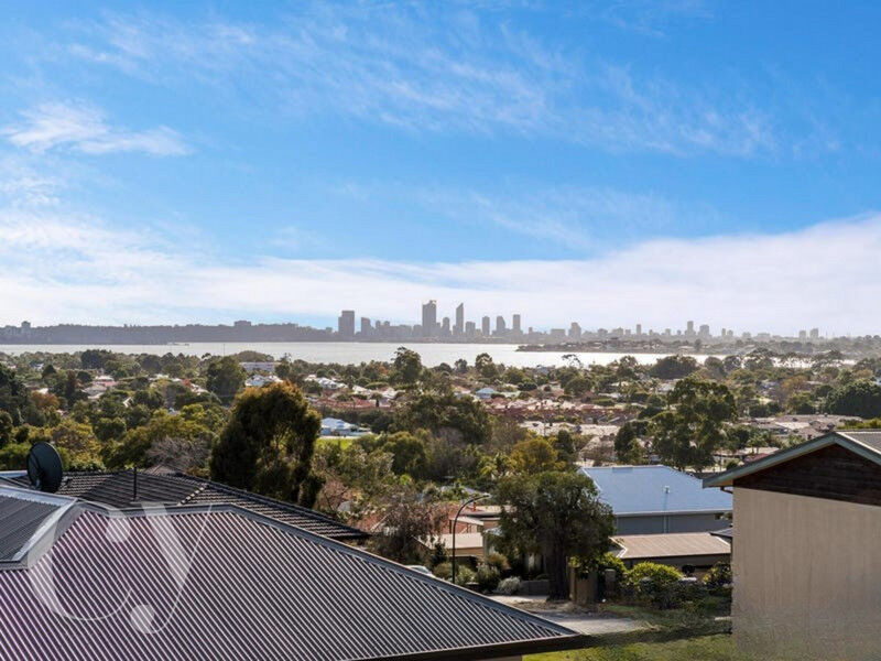 4b Freeman St, Melville, WA 6156