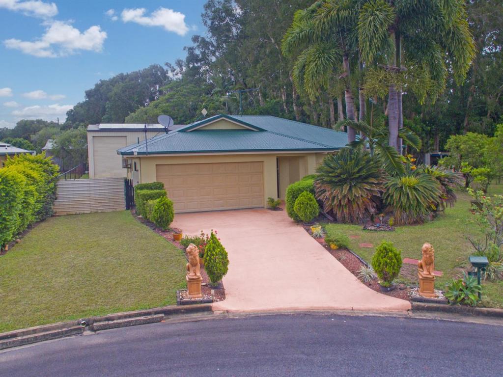 3 Acacia Cl, Tully Heads, QLD 4854